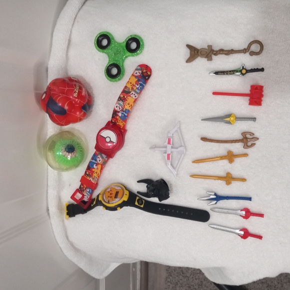 Toy Lot Different Swords, 2 kids watches, misc 17 Items - Picture 1 of 4